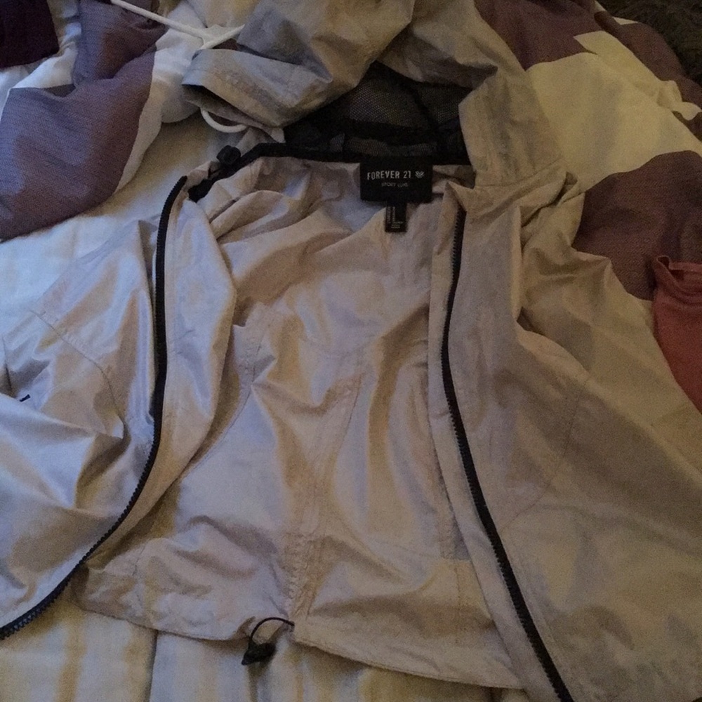 windbreaker
